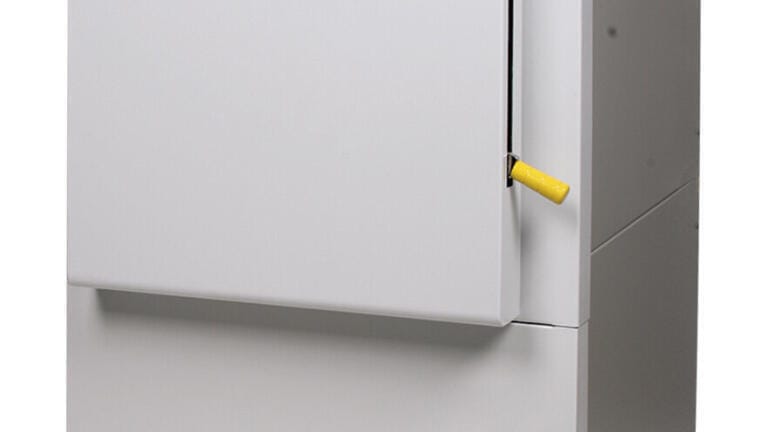 Laboratory Autoclaves with Easy, Secure Programming