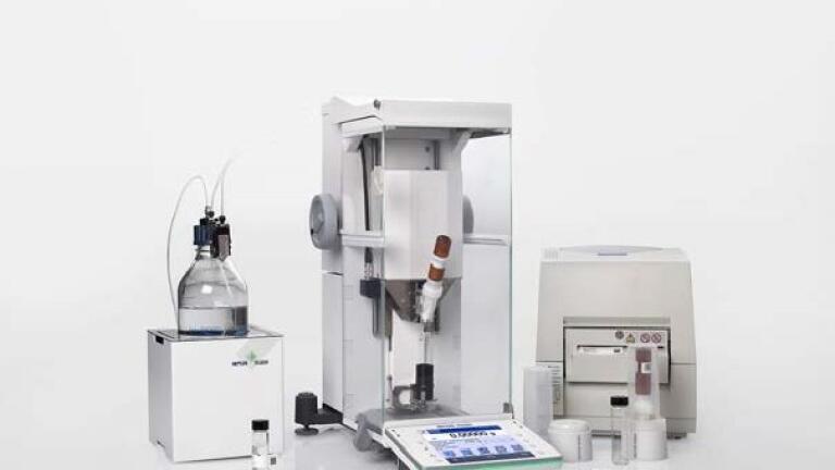 Achieve the highest accuracy in standard and sample preparation by adding automated powder and liquid dispensing modules to your XPE balance.