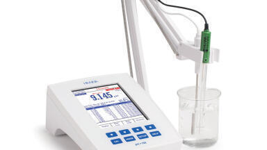 HI5222 Research Grade pH/ISE/ORP Meter with CAL Check™