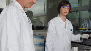 Automating the Development of Aptamer-Based Biological Tools