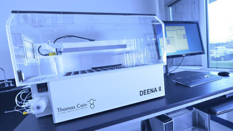 High-Throughput Analysis on Show at Analytica 2016