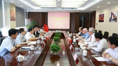 Joint Collaboration to Promote Optoelectronics Industry in China