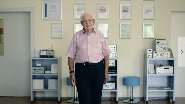 Dr Herbert Knauer