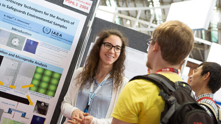 Flash Talks and Bursaries at the Microscience Microscopy Congress 2017