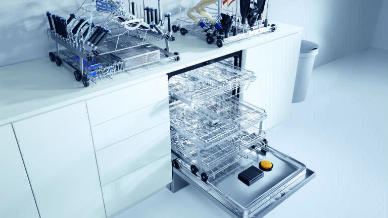 Institute of Medical Science at the University of Aberdeen invests in Miele Professional lab machines
