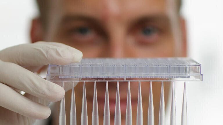 Perfectly Aligned Pipette Tips Improve Multichannel Pipetting
