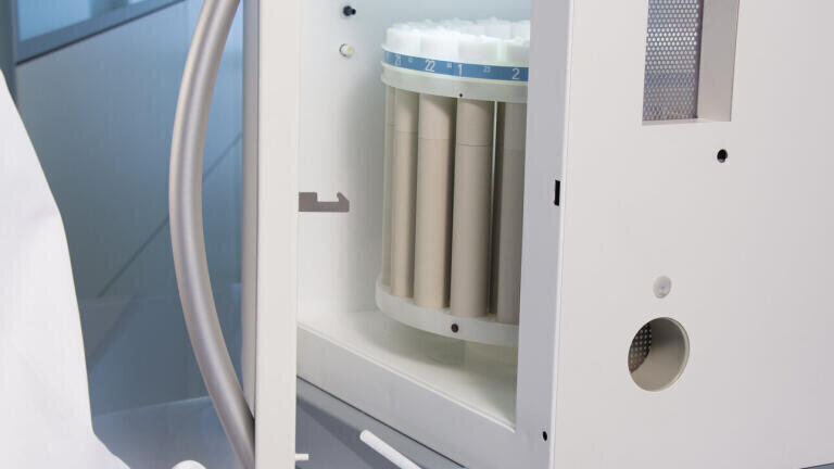 Rapid FAME preparation for GC/GCMS using microwave technology