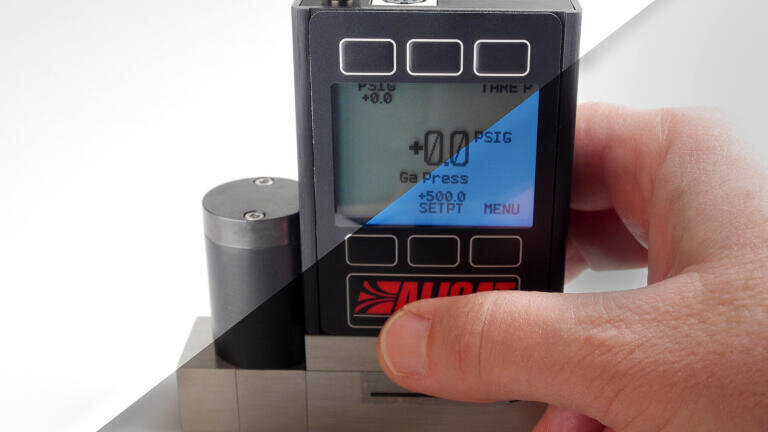 Backlit Monochrome Display Added to Mass Flow and Pressure Instruments