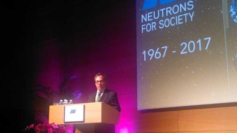 UK Ambassador to France, Rt Hon Lord Llewellyn OBE addressing attendees at the ILL 50 celebration (Credit: STFC)

