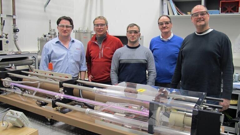 Electron Spin Resonance (ESR) Spectroscopy Extends to 1 THz Range