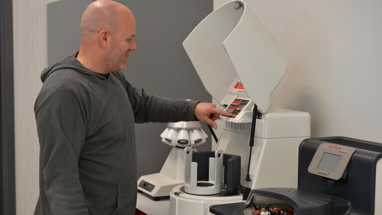 Robert Miller in the lab