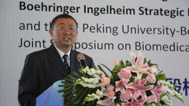 Joint Efforts to Progress Medical Research in China