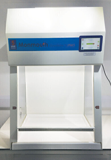Recirculating Fume Cabinets are the Future for the UK’s Laboratories