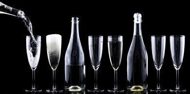 Does a Spoon Keep Champagne Fizzy?