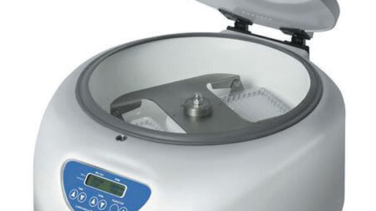 Biomedical Market Targeted with High Quality Low Speed Benchtop Centrifuge