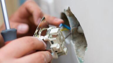 CL3 Laboratories and Safety Alert on Use of Inserts for Electrical Sockets