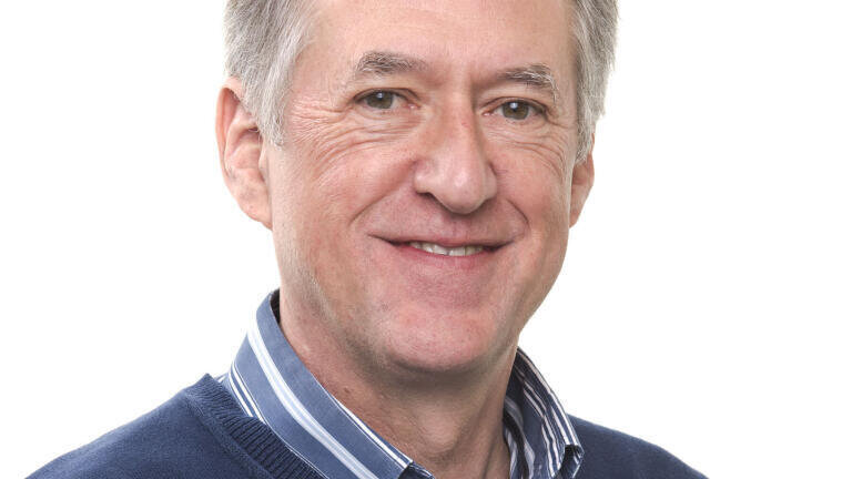 Dr Andrew Carter