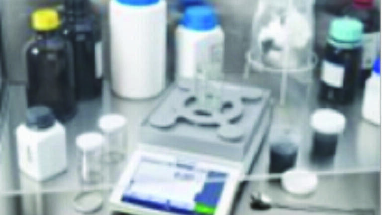 Under standard weighing conditions, even a 1 miligram readability XPR balance that incorporates SmartPan can be used without a draft shield. In the turbulent conditions of a fume cupboard, you can weigh-in on these sensitive 1 miligram balances with the draft shield doors open and still benefit from outstanding repeatability.
