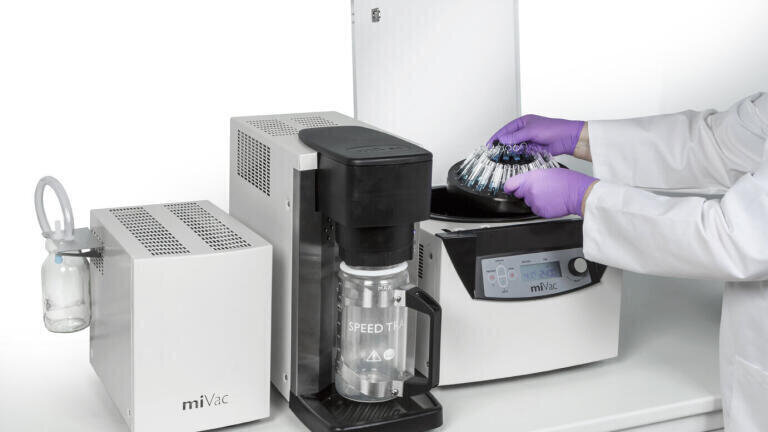 Leading French Clinical Pathology Lab Improves Productivity