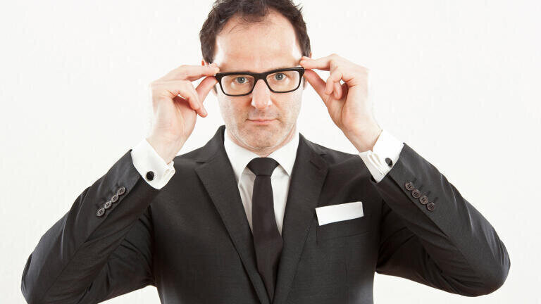 Vince Ebert, physicist and comedian, will give the evening lecture at the second day of the symposium.
