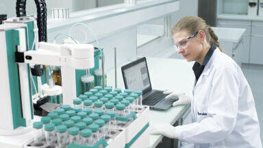Finally: reliable walk-away automation for serial volumetric KF titration