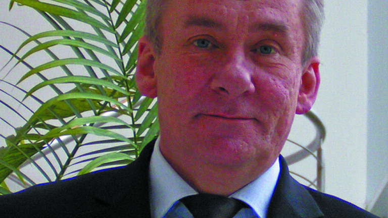 Jürgen Kwass, General Manager of Shimadzu Europa: “Shimadzu as a worldwide leader in analytical instrumentation sees in this acknowledgement recognition of its Excellence in Science market approach and product design qualities.”