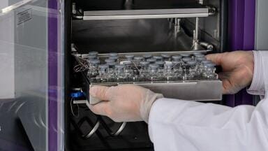 Convenient Benchtop Tray Freeze Dryer