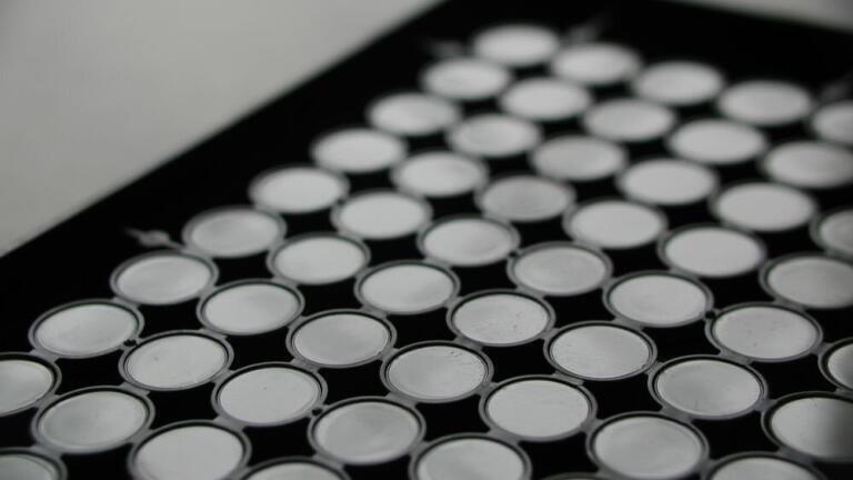 Microplate Design Enhances Fluorescence and Luminescence Measurement