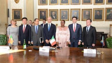 Treaty Signing Marks Siting of International HQ for SKA