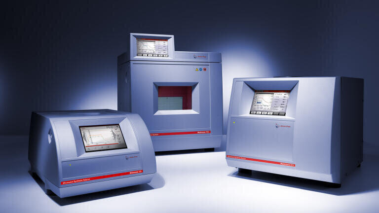 Application Database Supporting Microwave Synthesis with Over 1000 Chemical Reactions Launched