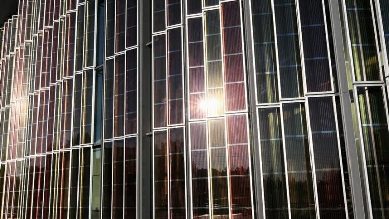 Supercomputing Speeds Hunt for Light-Harvesting Chemicals