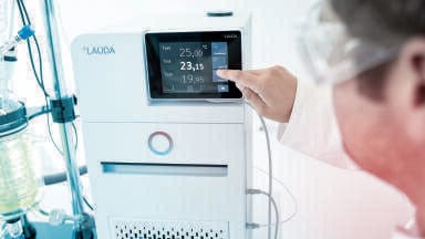 Cooling Circulation Thermostats for a Maximum Cooling Capacity