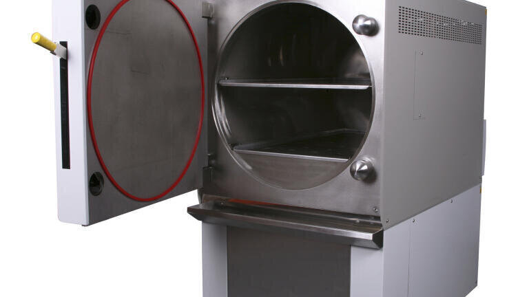 Extra Large Round Chamber Autoclave Announced