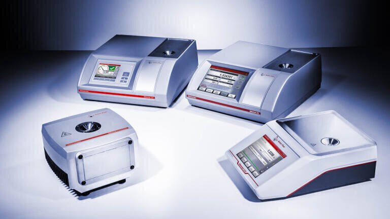 Refractometer Series Offers Fast Concentration Measurements of Acids and Bases