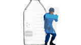 For Increased Safety in the Laboratory: The Protect Safety Coated DURAN® Glass Laboratory Bottles