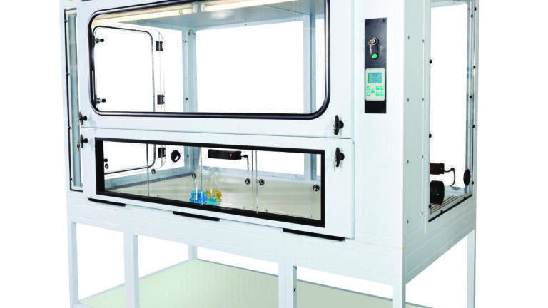 Bio-safety Class I and II for Contained Flow Cytometry Systems