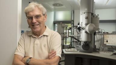 Institute Commits to Funding a Low Energy CryoEM DEtector