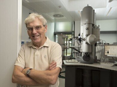 Institute Commits to Funding a Low Energy CryoEM DEtector