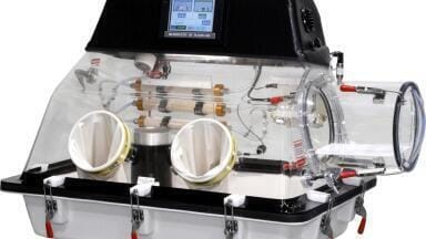 PLAS-LABS is excited to announce the new distribution and tech center in The Netherlands