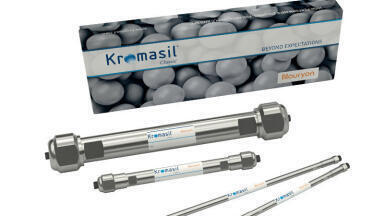 Wettable Phase for Analytical and Industrial HPLC