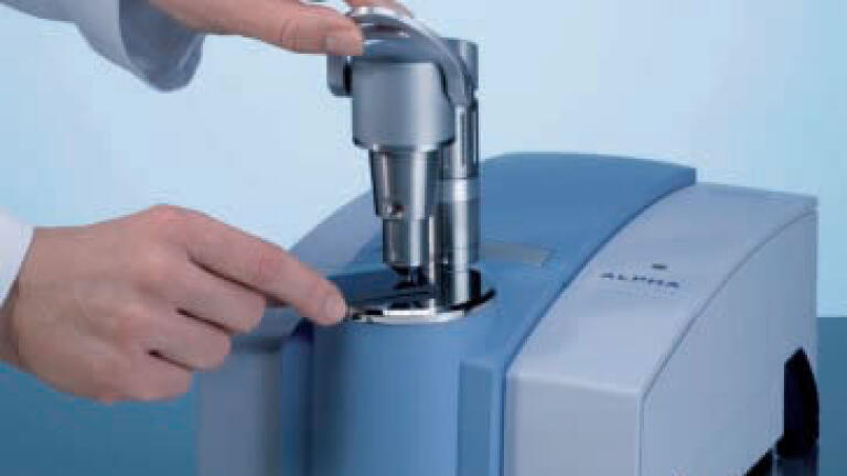 World`s Smallest Laboratory FT-IR Spectrometer