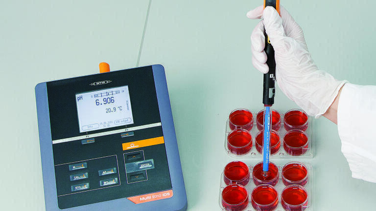 Wireless Electrochemistry - Gimmick or Godsend?