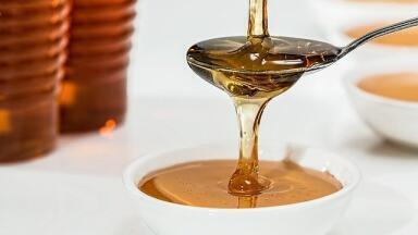Can Honey Outdo Medicine for a Cough or Cold?