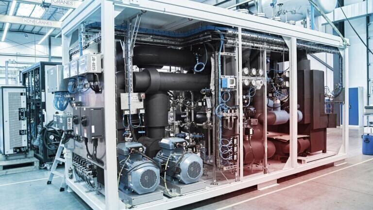 The Lauda Kryopac Secondary Circuit Unit in the open state. All components are laboriously insulated by hand before delivery. (Image: LAUDA)
