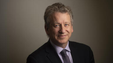 MDC and Exeter to Refine Medicines Discovery through Industrial Process