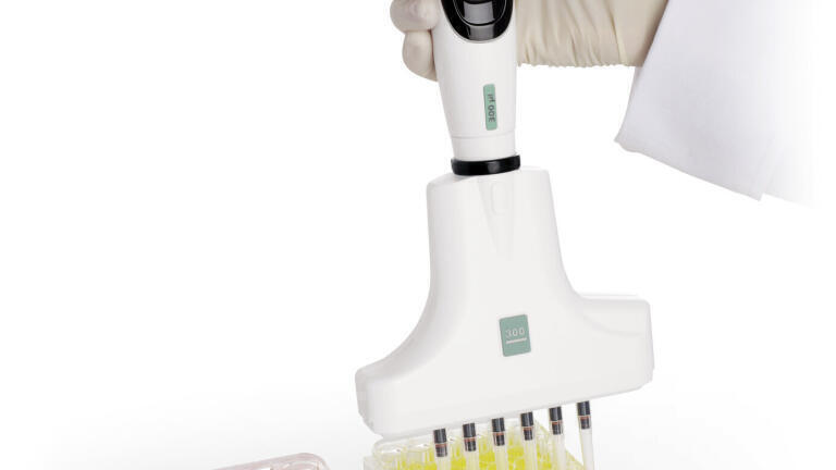 Electronic Pipettes Enable Reproducible Analysis in Microbial Evolution Research
