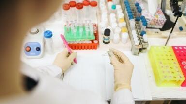 How Do Laboratories Store Samples Correctly?