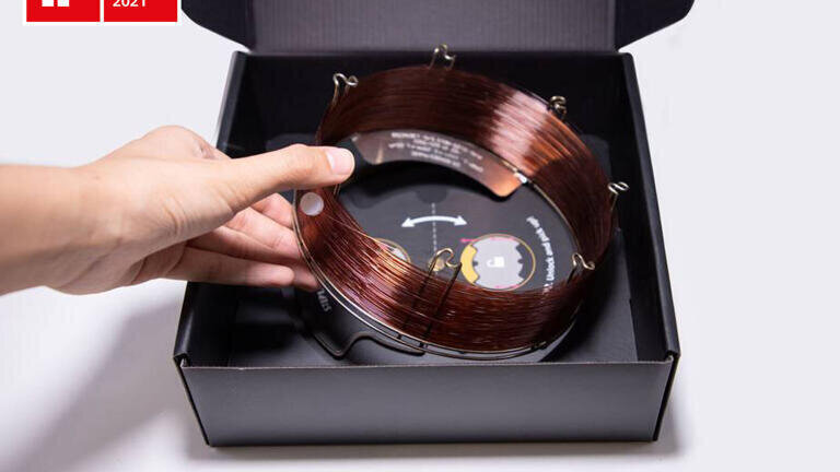 The GC Column Packaging Box is composed of a recyclable cardboard case and an inner ‘turntable’ which can be locked or unlocked to access the column.