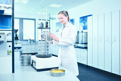 How do Different Sieve Analysis Methods and their Applications Compare?