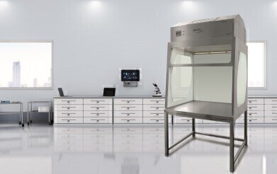 Medical Cleanroom Workstation: Sterile. Particle-free. Fast Installation.